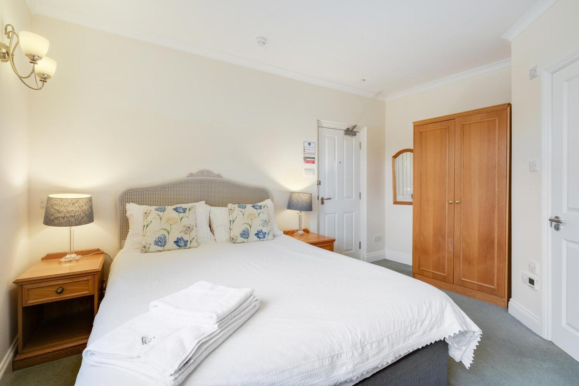 Hotel Charles House - Windsor Castle Zewnętrze zdjęcie